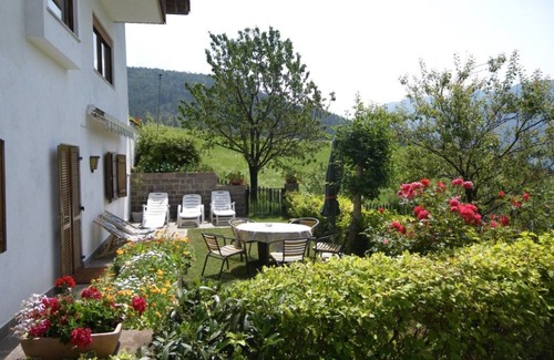 Fie allo Sciliar Apartment | Apartment 'Wohnung 4' with Mountain View, Shared Pool and Wi-Fi