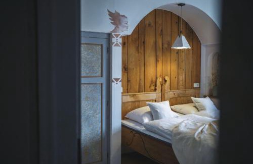 Panzendorf Apartment | Apartmenthaus Gasthof Burg Heimfels