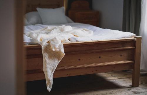 Panzendorf Apartment | Apartmenthaus Gasthof Burg Heimfels