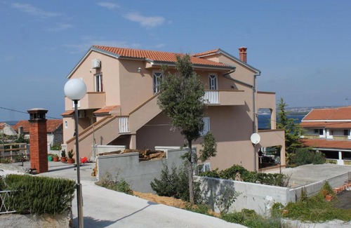 Tkon Apartment | Apartments by the sea Tkon, Pasman - 8455