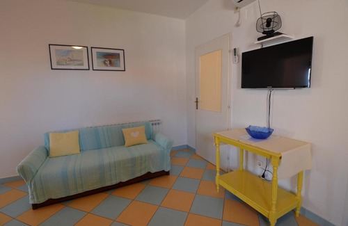 Tkon Apartment | Apartments by the sea Tkon, Pasman - 16589