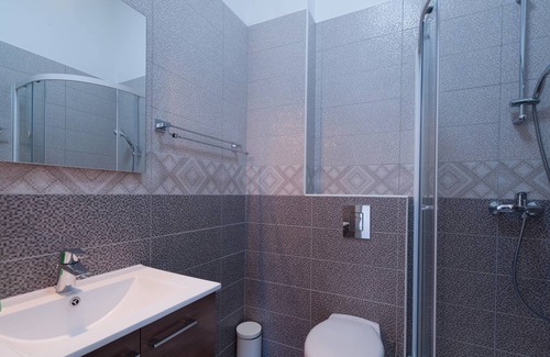 Tomicici Apartment | Apartments Delfin