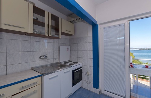 Kraj Apartment | Apartments Irena (16831-A2) - Tkon - island Pasman