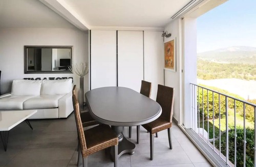 Les Restanques Apartment | Apartments in the Restanques of the Gulf of St Tropez - maeva Home - Modern apartment sea view 2 rooms 4 people - Prestige - Super Home