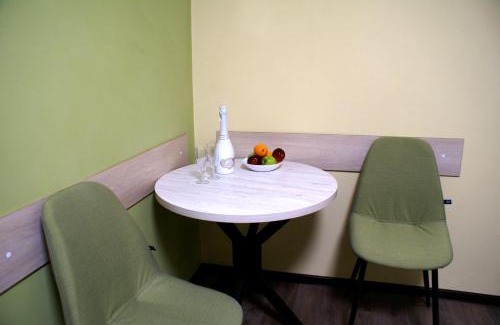 Dnipro Apartment | Apartments KVADRO Dnepr, ул Холодноярская, 19, Метеор Апполо Рабочая Титова