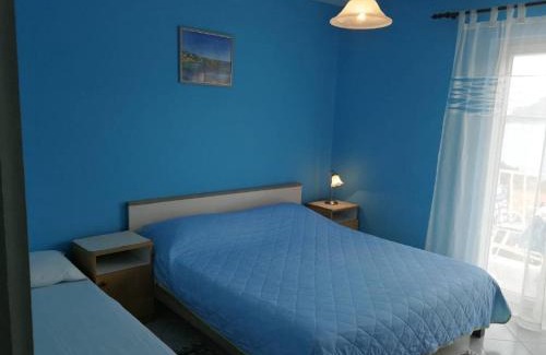 Sobra Apartment | Apartments Maru ka - Two Bedroom Apartment with Balcony and Sea View