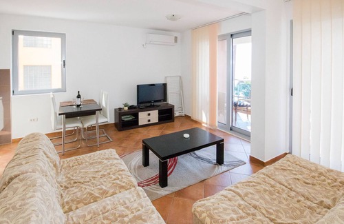 Dobra Voda Apartment | Apartments Palma