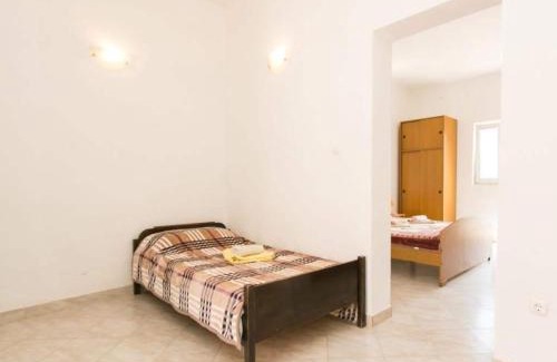 Saplunara Apartment | Apartmetns Franka Saplunara-One-Bedroom Apartment with Terrace and Sea View No2
