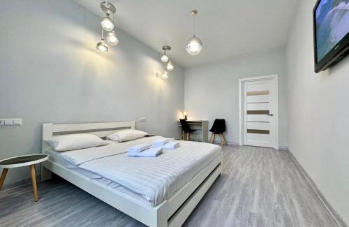 Sukhinovka Apartment | ApartPoltava ЖК "Пилипа Орлика,26" BUSINESS апартаменти з неймовірною панорамою - LED дзеркало -ТРОПІЧНИЙ душ