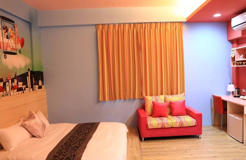 West Central District House | Aphappy Home