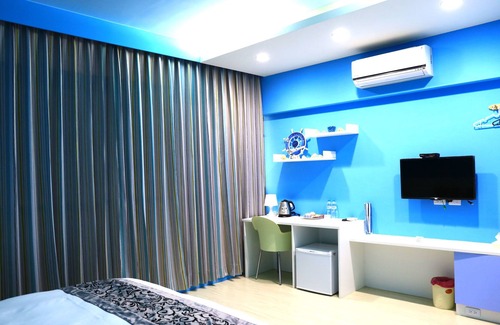 West Central District House | Aphappy Home