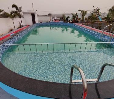 Maliwada House | Apna Farmhouse - Private Villa with Pool & Play area - Near Fort -15 min to Ellora Caves