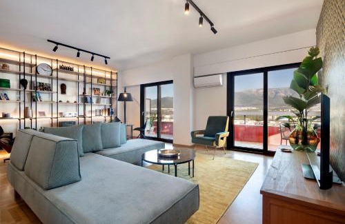 Ampelokipoi Apartment | Apollo Tower Athens Center 360oView Luxury Apt
