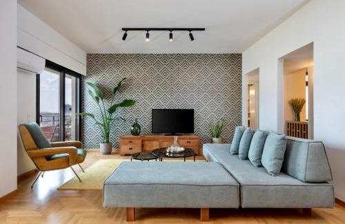 Ampelokipoi Apartment | Apollo Tower Athens Center 360oView Luxury Apt