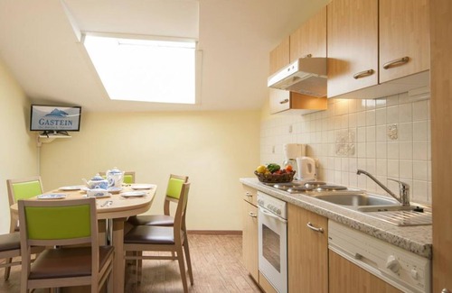 Bad Hofgastein Apartment | App Nr.1 shower, WC, 2 bedrooms 45m2 - Kaiser-Franz, Appartementhaus