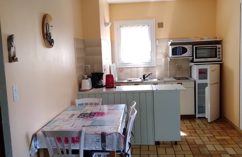 Baratier Apartment | Apparently of 44m2 in Rez of garden located at 15km of the station of Orres