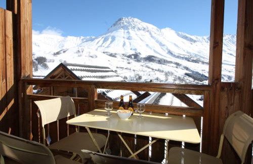 Albiez-le-Vieux Apartment | Appart - Chalet du Hameau des Aiguilles