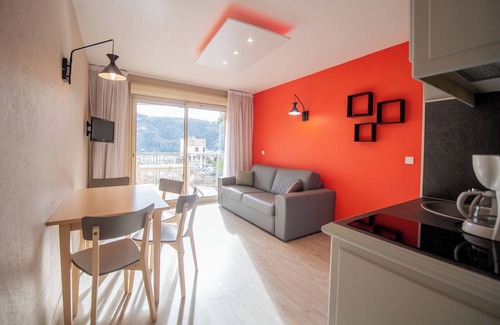 Carros House | Appart Hotel Lou Castelet