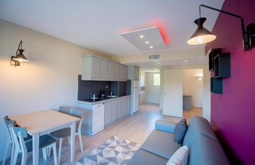Carros House | Appart Hotel Lou Castelet