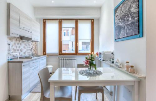 Quartiere XXXI Giuliano Dalmata Apartment | Appartamenti LUNA e SOLE