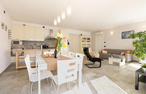 Burano Apartment | Appartamento Alex - pace e relax sul Lago di Como