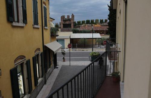 Lazise Old Town Apartment | Appartamento Balconcino su Lazise