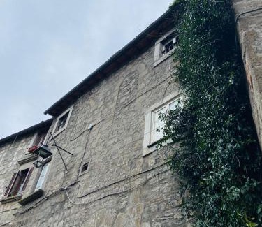Viterbo Apartment | Appartamento con cortile privato e splendida vista
