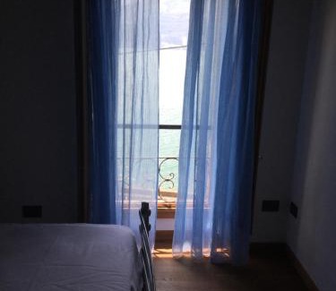 Monte Isola Apartment | Appartamento Terrazza sul Porto