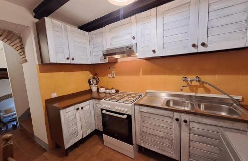 Castel Focognano Apartment | Appartamento Vigne & Lavanda