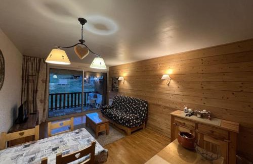 Le Sauze Apartment | Appartement à Enchastrayes sur piste station de ski au Sauze à 3km de Barcelonnette