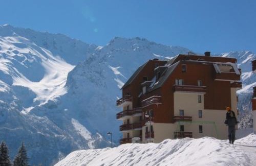 Le Pleynet Apartment | Appartement 2 pièces proche pistes avec balcon et ascenseur - FR-1-557A-25