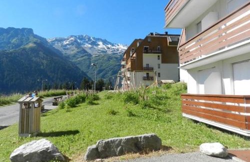 Le Pleynet Apartment | Appartement 2 pièces proche pistes avec balcon et ascenseur - FR-1-557A-25