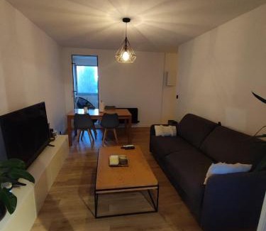 Vitrolles Apartment | Appartement Astrid