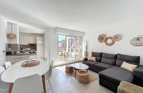 Cavaliere Apartment | Appartement classé 3 étoiles avec terrasse à 150 m plage de Cavalière - LE LAVANDOU