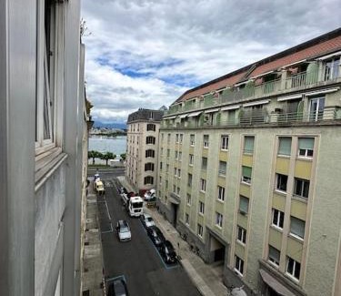 Maison-Royale Apartment | Appartement Confort, Vue sur le Lac