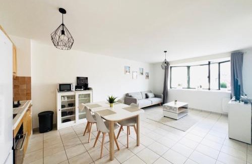Pontault-Combault Apartment | Appartement Coquelicot 25km Paris et Disney