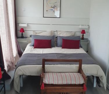 Sainte-Florence Apartment | Appartement cosy sur les Coteaux - à 10 min de Saint-Emilion