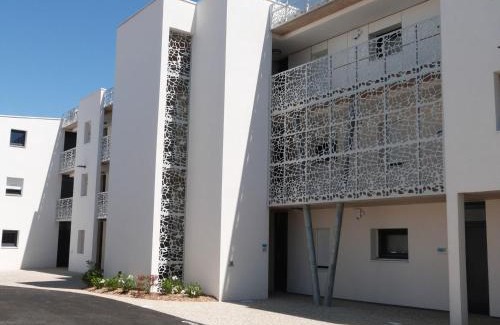 La Tranche-sur-Mer Apartment | Appartement en bord de mer, 2 chambres, piscine, parking, animaux admis - FR-1-194-231