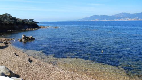 Porticcio Apartment | Appartement enchanteur à Grosseto-Prugna, vue sur mer et montagnes