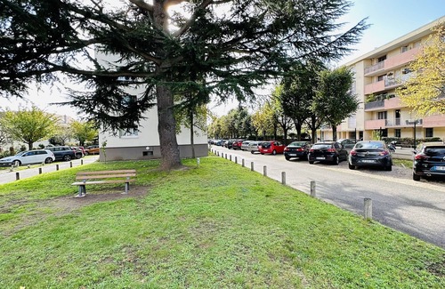 Champigny-sur-Marne Apartment | Appartement Moderne, Propre Très Calme
