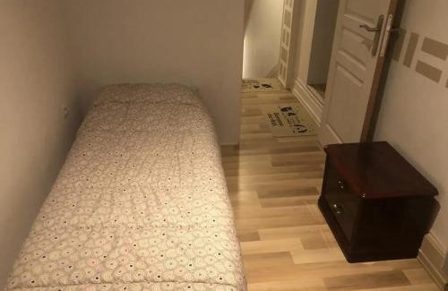 Saint-Eloy-les-Mines Apartment | Appartement confortable à Saint-Éloy-les-Mines 55 m² pour 6 personnes