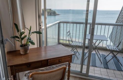 Saint-Quay-Portrieux Apartment | Appartement pied dans l'eau - La Comtesse