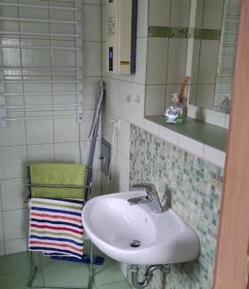 Lychen Apartment | Appartement in Lychen mit Garten, Grill und Terrasse