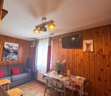 La Llagonne Apartment | APPARTEMENT ISARD