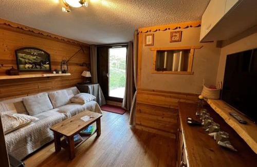 Manigod Apartment | Appartement la Clusaz avec terrasse sur les pistes de ski