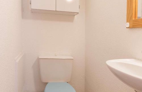 La Salle-les-Alpes Apartment | Appartement lumineux 3 pièces proche télécabine et commerces avec piscine chauffée - FR-1-330F-34