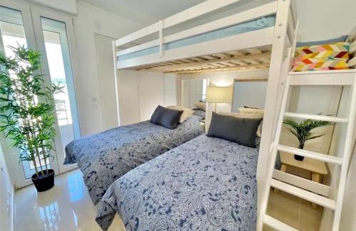 Les Sablettes Apartment | Appartement Luxueux "La Plage" by Résidence La Fontaine