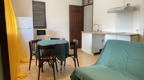 Remire Montjoly Apartment | Appartement moderne à Remire-Montjoly avec balcon, 60 m²