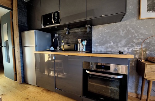 Eclose-Ouest Apartment | Appartement Ours Blanc - Welkeys
