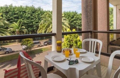 Perros-Guirec Apartment | Appartement plage de Trestraou 45m2